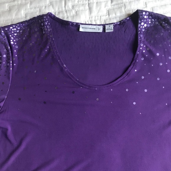 Susan Graver liquid knit scoop neck top with border sparkles - Picture 5 of 16